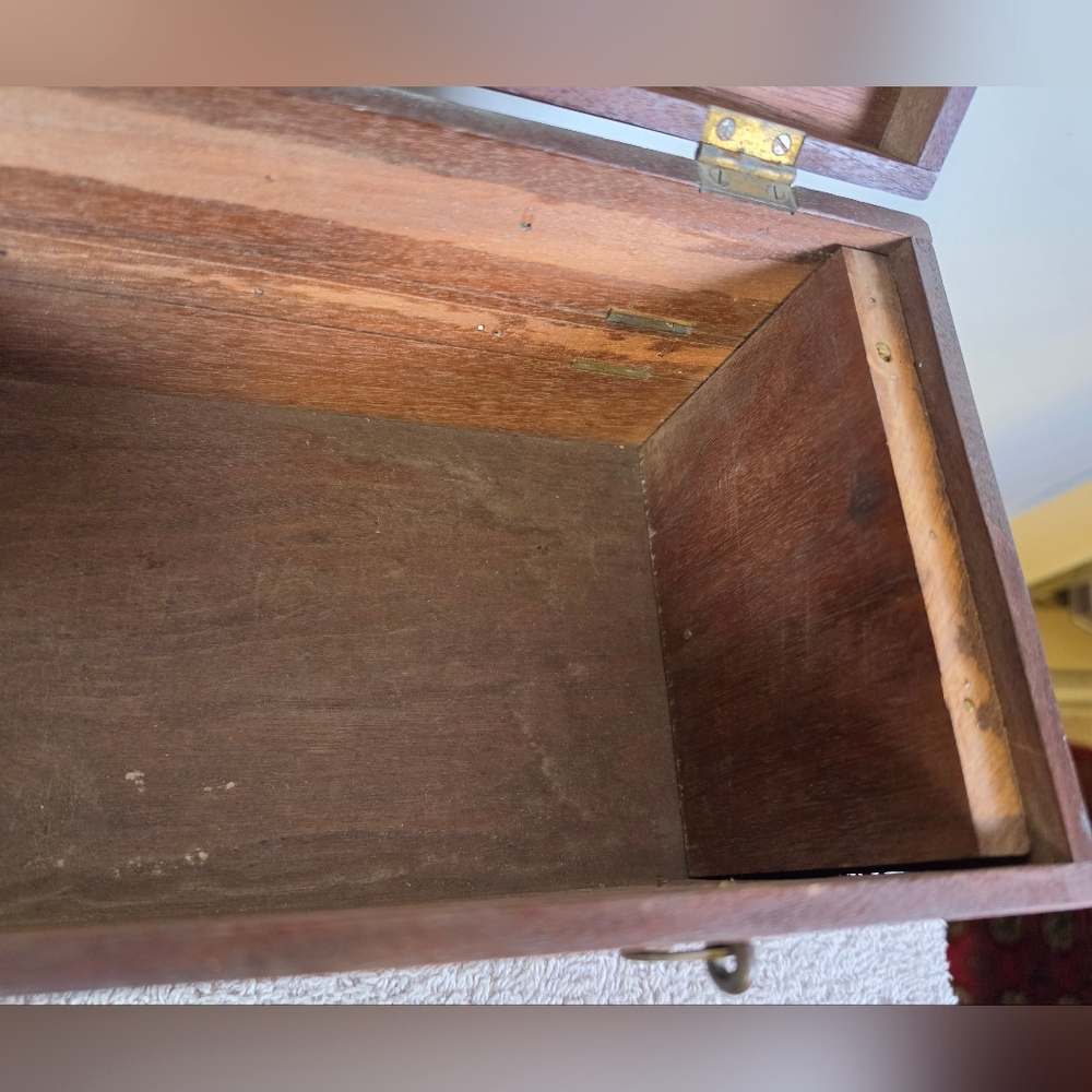 Vintage Wooden Jewelry Or Specialty Tool Storage Box in Brown - Picture 14 of 15